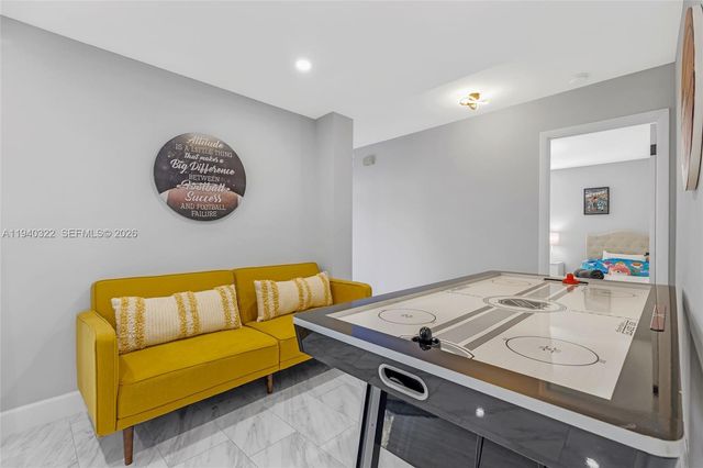 6600 NE 20th Way, Fort Lauderdale, FL 33308