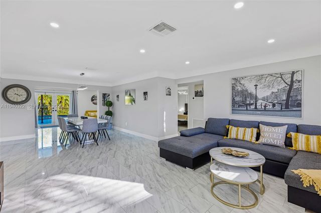 6600 NE 20th Way, Fort Lauderdale, FL 33308