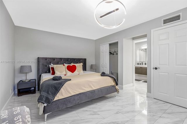 6600 NE 20th Way, Fort Lauderdale, FL 33308