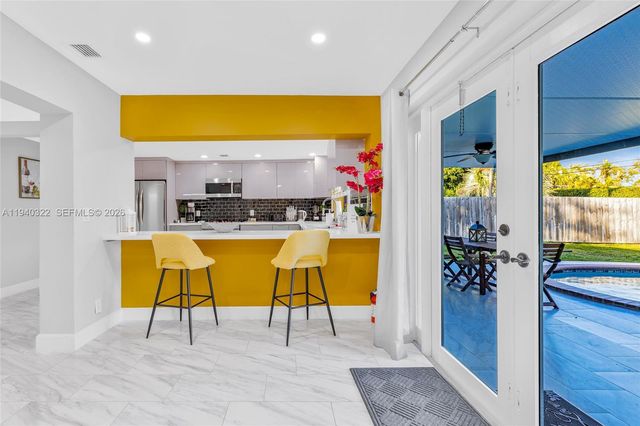 6600 NE 20th Way, Fort Lauderdale, FL 33308