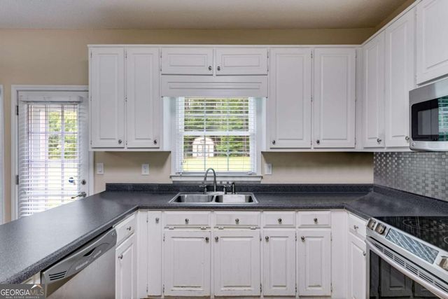 215 Watershed Way, Fayetteville, GA 30215