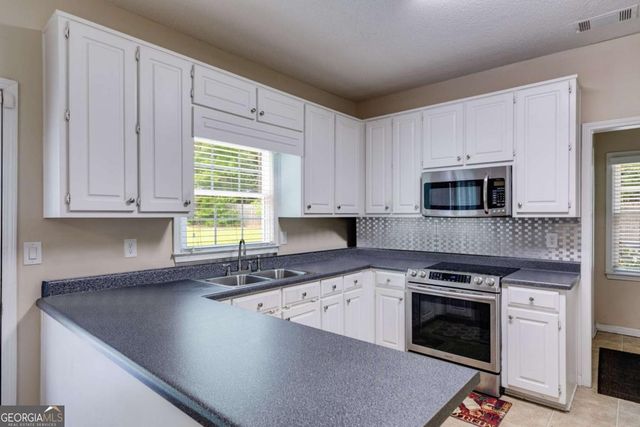 215 Watershed Way, Fayetteville, GA 30215