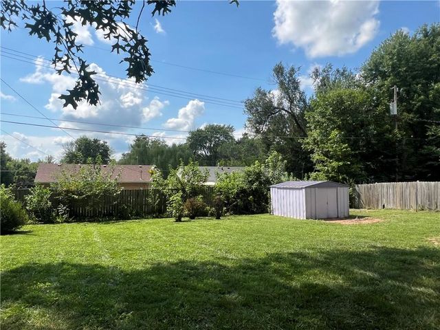 1208 S Murray Avenue, Sedalia, MO 65301