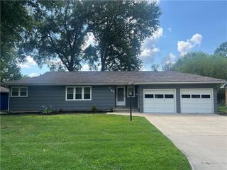 1208 S Murray Avenue, Sedalia, MO 65301