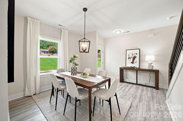 402 North Street, Dallas, NC 28034