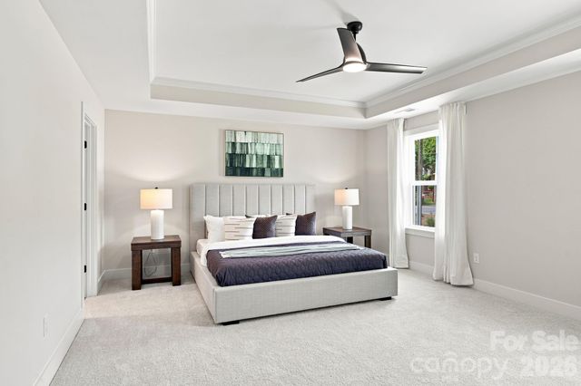 402 North Street, Dallas, NC 28034