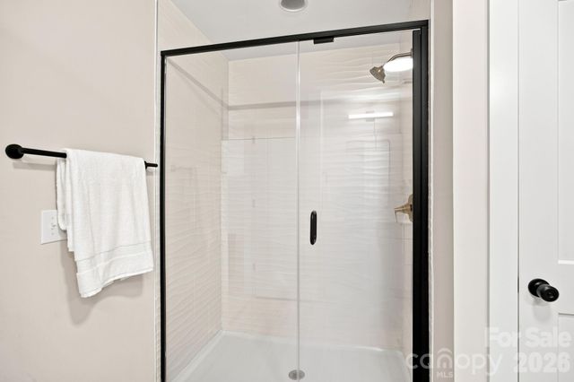 402 North Street, Dallas, NC 28034
