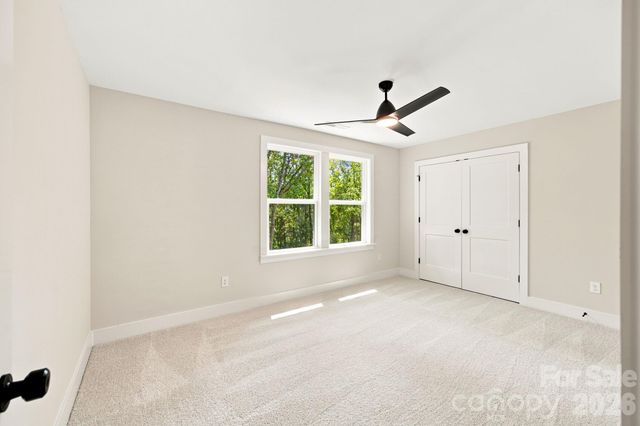 402 North Street, Dallas, NC 28034