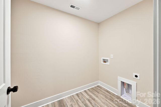 402 North Street, Dallas, NC 28034