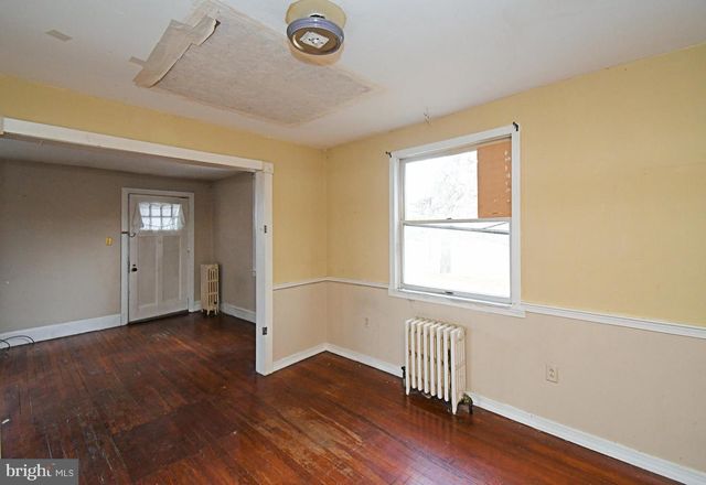 4 STATE ST, Lansdale, PA 19446