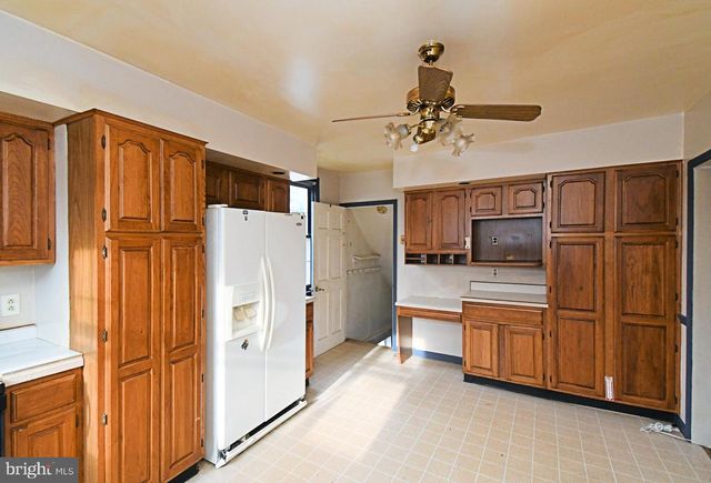 4 STATE ST, Lansdale, PA 19446