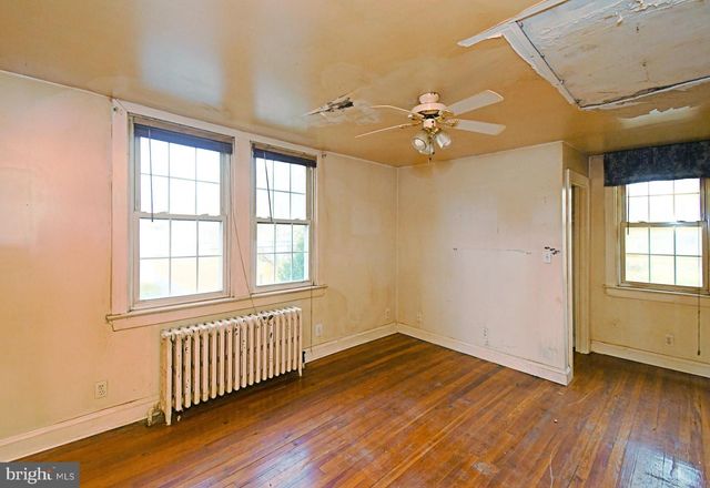 4 STATE ST, Lansdale, PA 19446