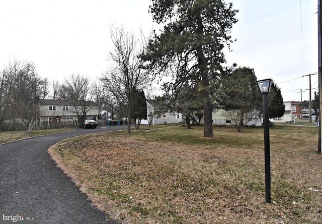 4 STATE ST, Lansdale, PA 19446