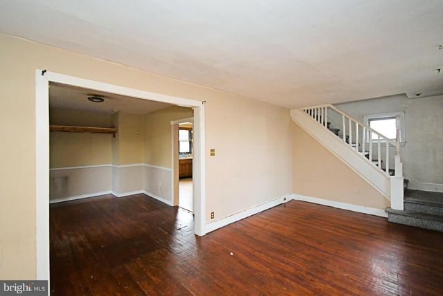 4 STATE ST, Lansdale, PA 19446