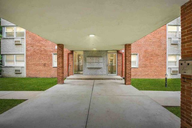 2409 W Balmoral Avenue 3D, Chicago, IL 60625