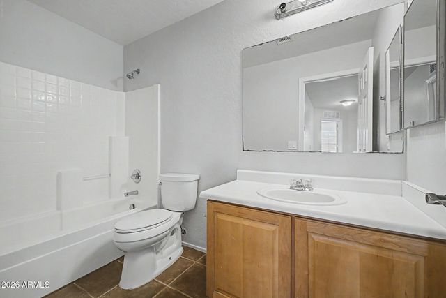 3131 W APOLLO Road, Phoenix, AZ 85041