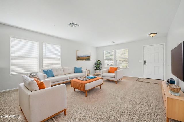 3131 W APOLLO Road, Phoenix, AZ 85041
