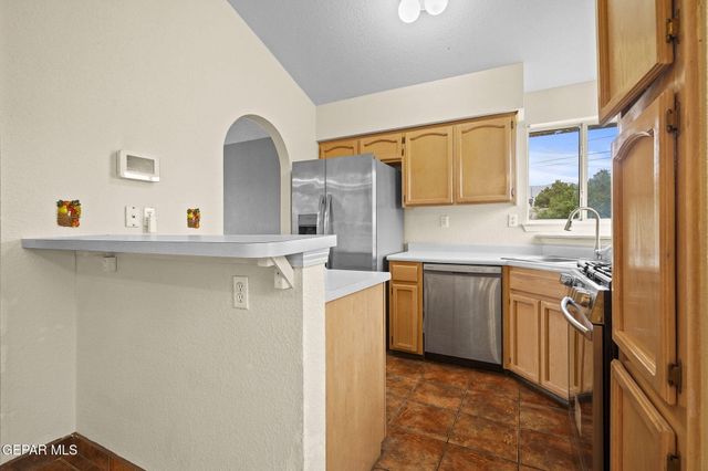 7304 DESIERTO AZUL Drive, El Paso, TX 79912