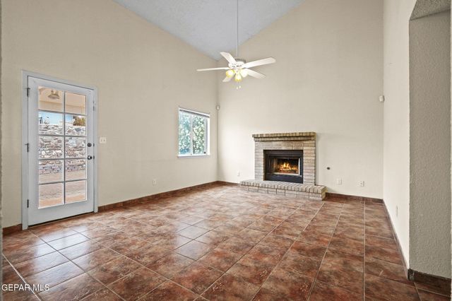 7304 DESIERTO AZUL Drive, El Paso, TX 79912
