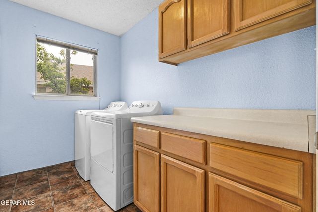 7304 DESIERTO AZUL Drive, El Paso, TX 79912