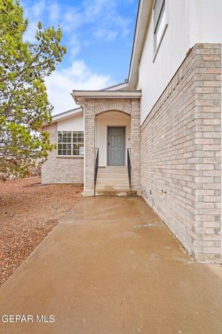 7304 DESIERTO AZUL Drive, El Paso, TX 79912