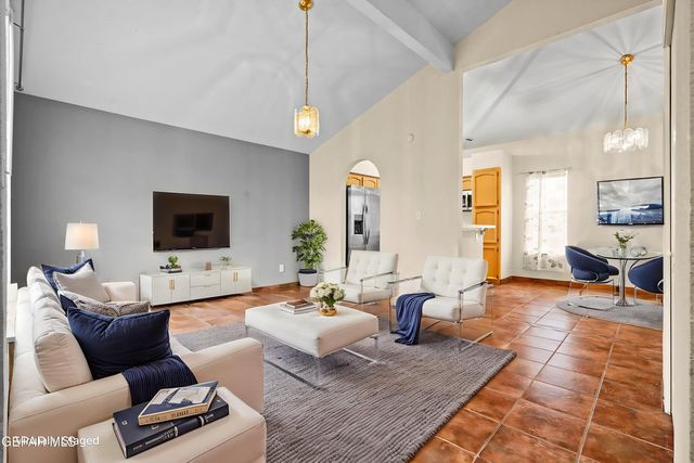 7304 DESIERTO AZUL Drive, El Paso, TX 79912