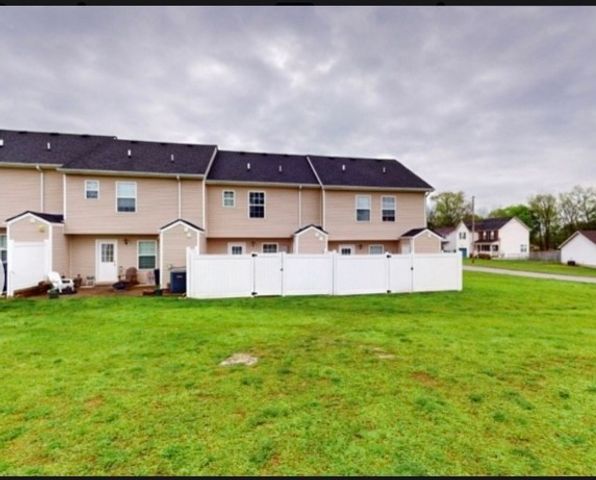 102 Glen Valley Cir, Smyrna, TN 37167