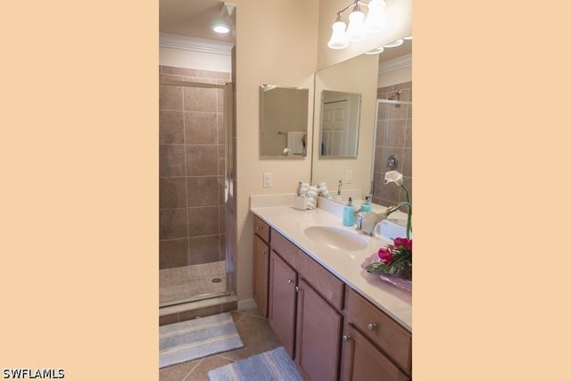9566 Trevi CT 4943, Naples, FL 34113