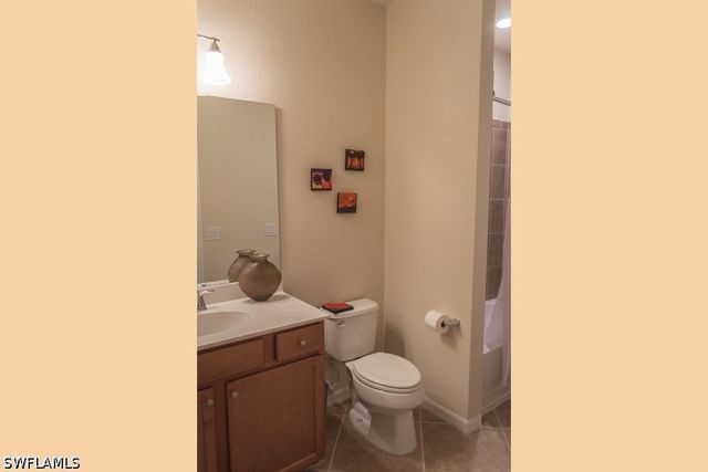 9566 Trevi CT 4943, Naples, FL 34113