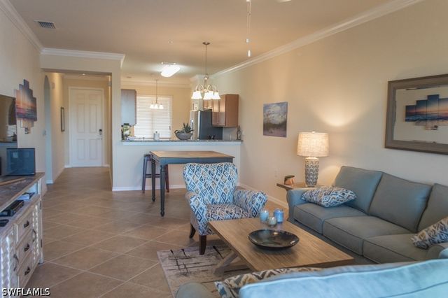 9566 Trevi CT 4943, Naples, FL 34113