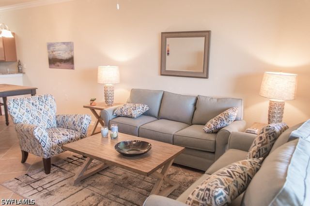 9566 Trevi CT 4943, Naples, FL 34113