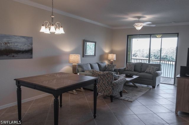 9566 Trevi CT 4943, Naples, FL 34113