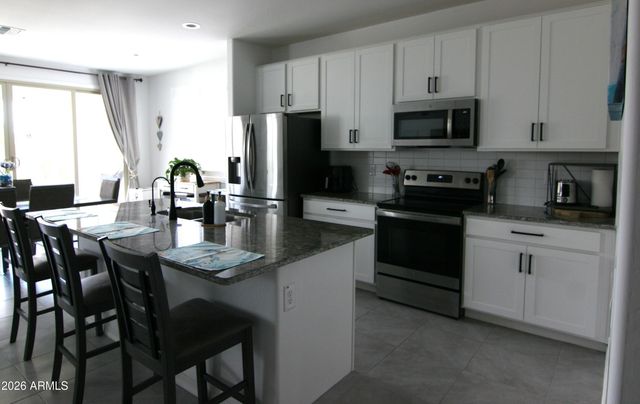 18487 W Ipswitch Way, Surprise, AZ 85374