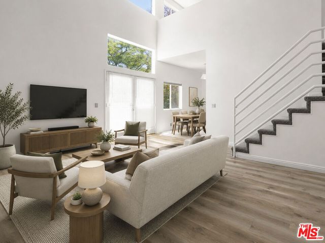 22705 Del Valle Street, Woodland Hills, CA 91364