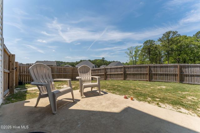 738 Conductor Court, Vass, NC 28394