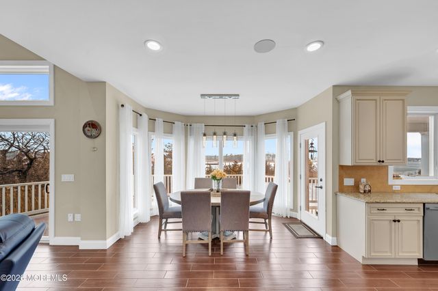 1828 Cable Drive, Toms River, NJ 08753