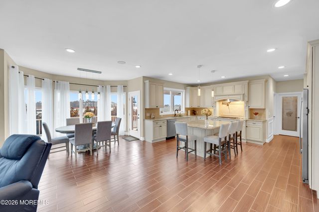 1828 Cable Drive, Toms River, NJ 08753