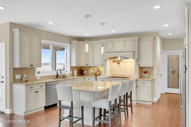 1828 Cable Drive, Toms River, NJ 08753