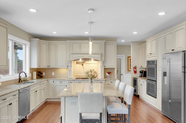 1828 Cable Drive, Toms River, NJ 08753