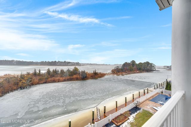 1828 Cable Drive, Toms River, NJ 08753