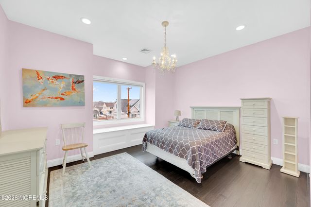 1828 Cable Drive, Toms River, NJ 08753