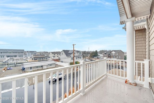 1828 Cable Drive, Toms River, NJ 08753