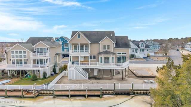 1828 Cable Drive, Toms River, NJ 08753