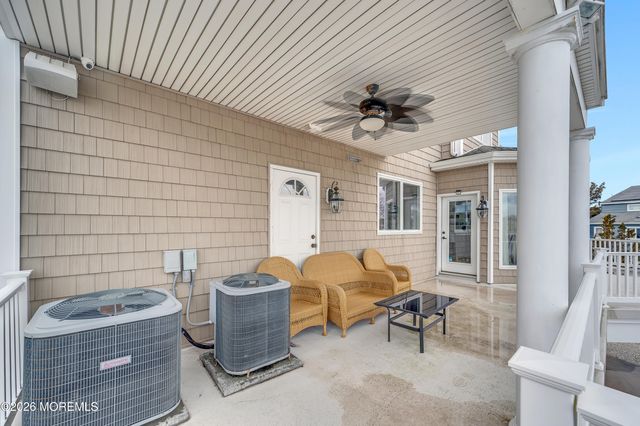1828 Cable Drive, Toms River, NJ 08753