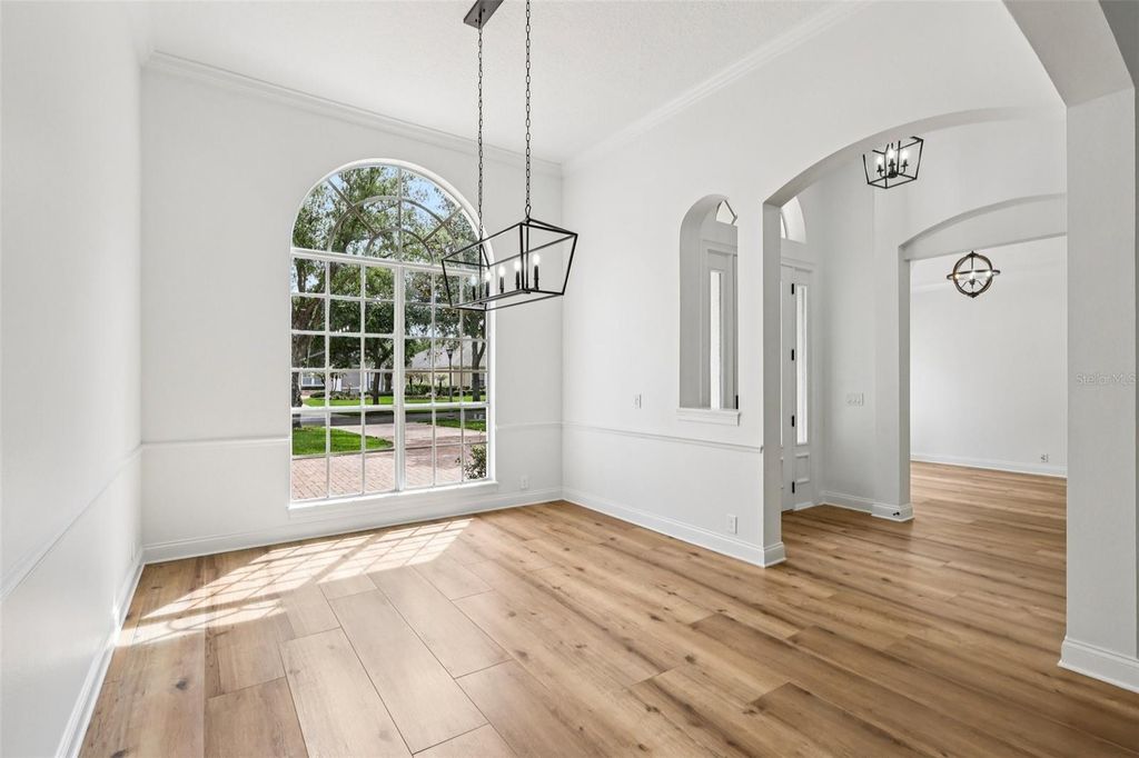 Image 11 of property listing at 11455 CLAYMONT CIR, Windermere, FL 34786