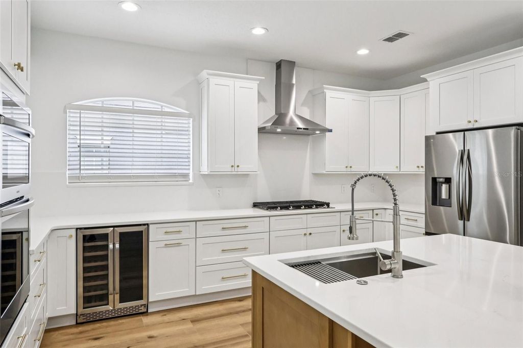 Image 16 of property listing at 11455 CLAYMONT CIR, Windermere, FL 34786