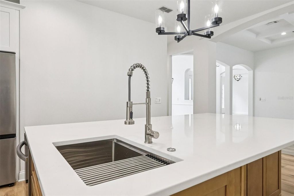 Image 18 of property listing at 11455 CLAYMONT CIR, Windermere, FL 34786