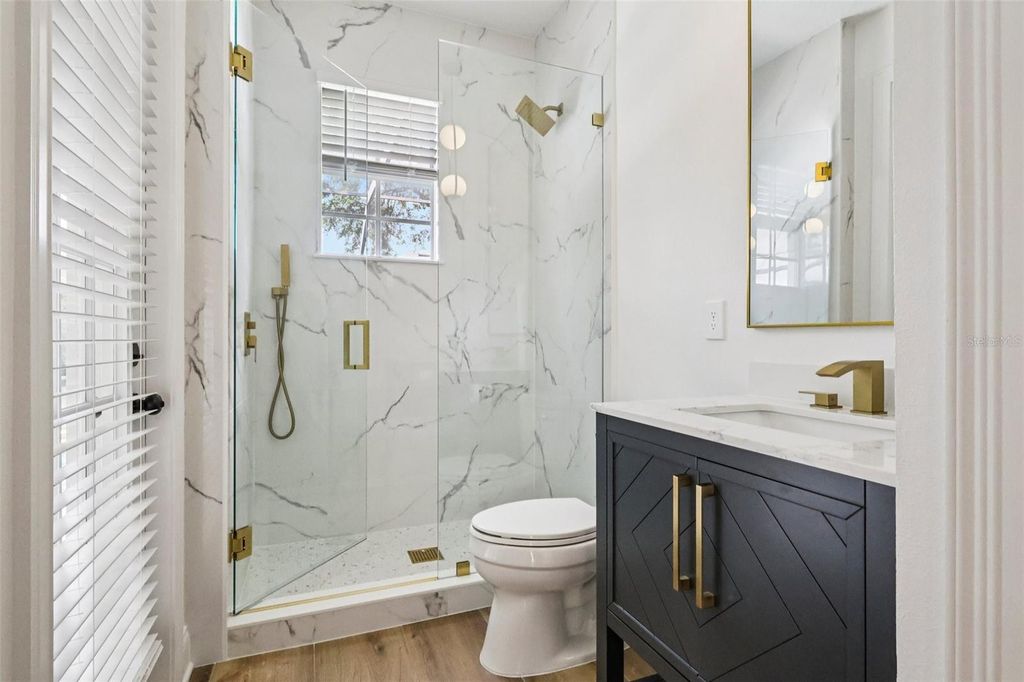 Image 25 of property listing at 11455 CLAYMONT CIR, Windermere, FL 34786