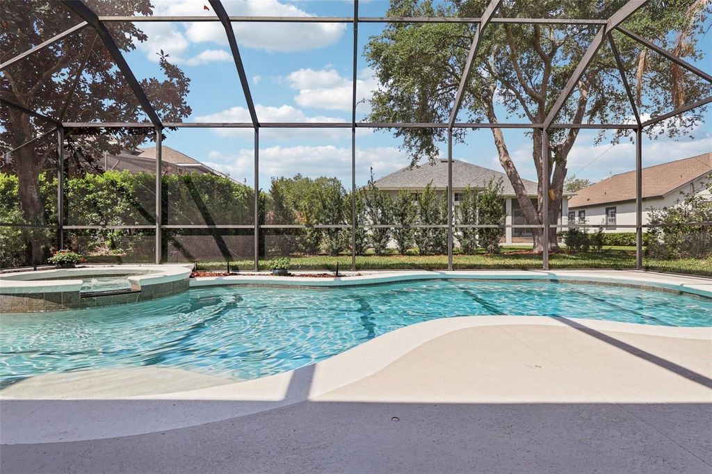 Image 34 of property listing at 11455 CLAYMONT CIR, Windermere, FL 34786