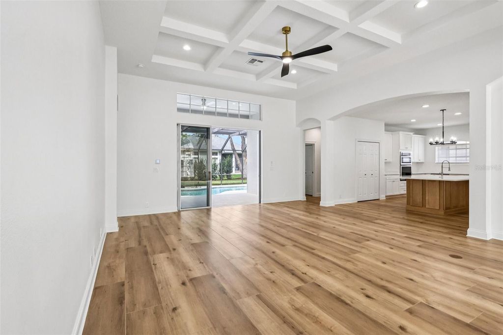 Image 6 of property listing at 11455 CLAYMONT CIR, Windermere, FL 34786